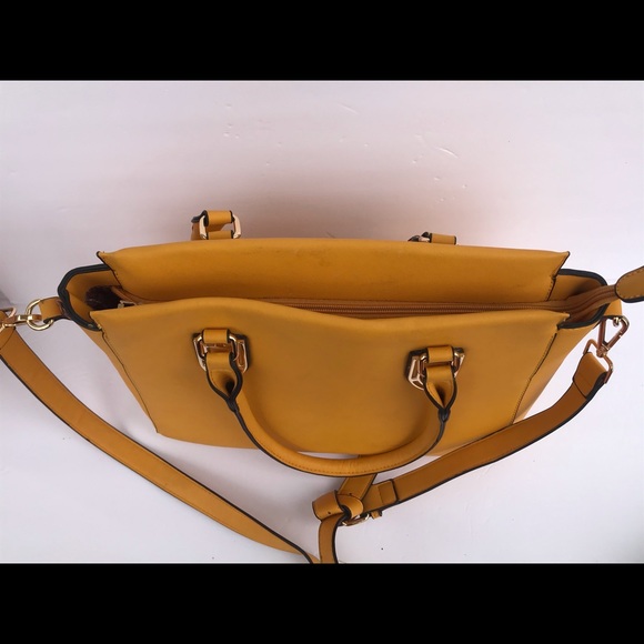 Handbag - Picture 4 of 7